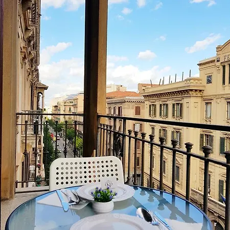 Palazzo Napolitano 住宿加早餐酒店 *